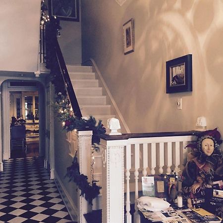 Grace Manor Bed And Breakfast Йорк Екстериор снимка