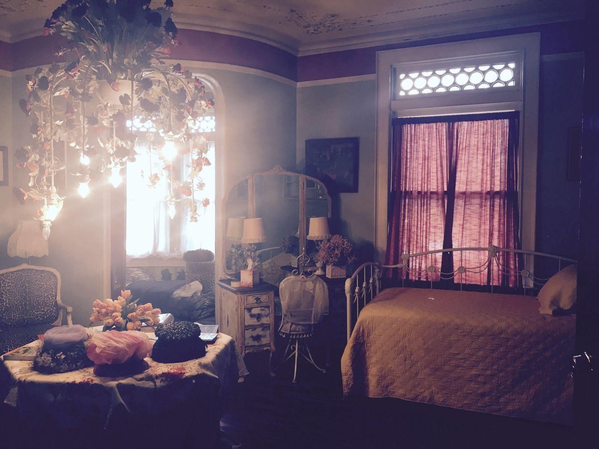 Grace Manor Bed And Breakfast Йорк Екстериор снимка